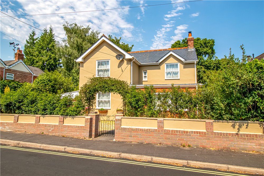 5 bed detached house for sale in Ferndown, Dorset BH22 Zoopla