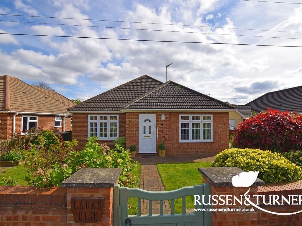 3 bed bungalow for sale in Driftway, Wootton Road, South Wootton, King