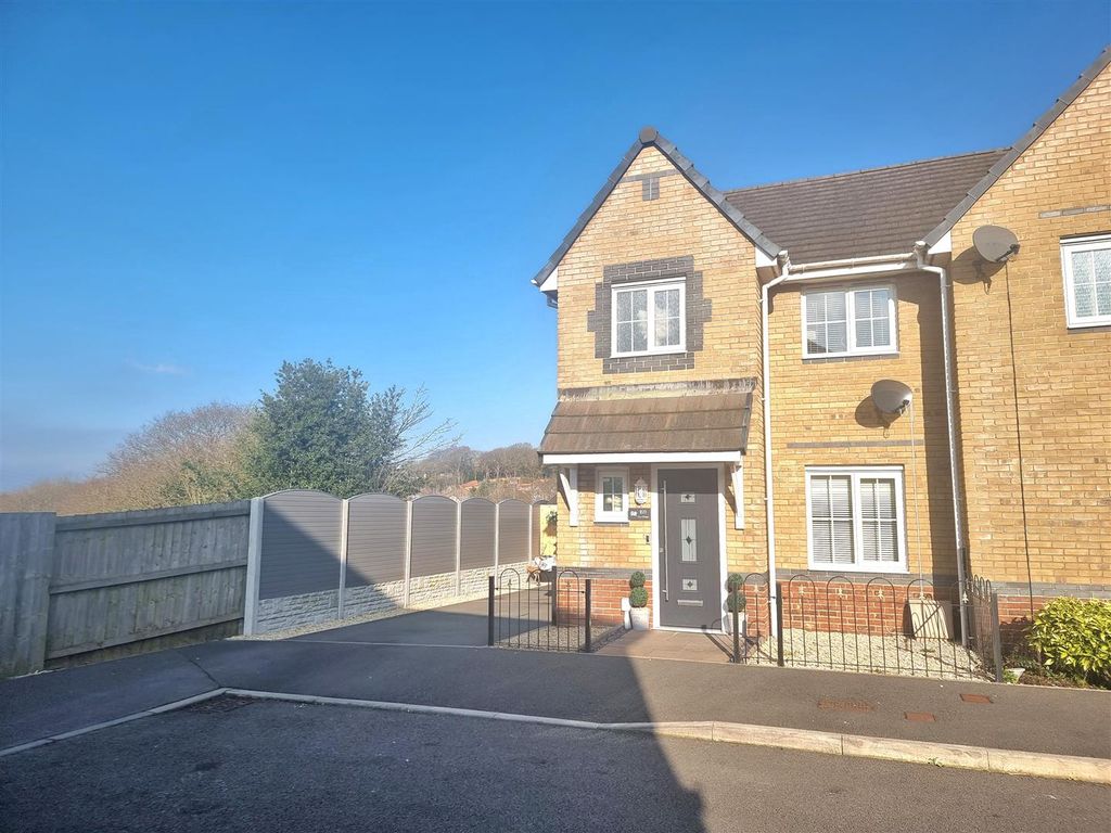 3 bed semidetached house for sale in Cae Morfa, Skewen, Neath SA10
