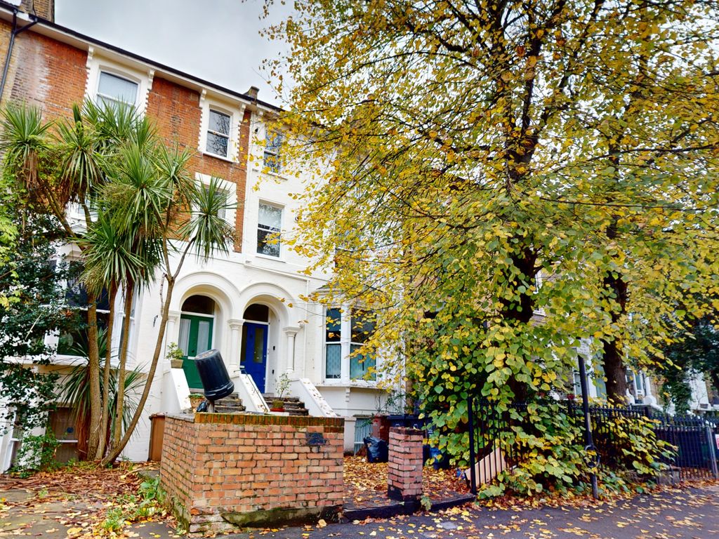 1 bed flat for sale in Amhurst Road, London E8, £410,000 Zoopla