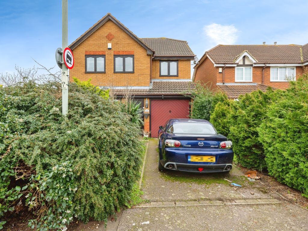 4 bed detached house for sale in Tipcat Close, Elstow, Bedford MK42, £