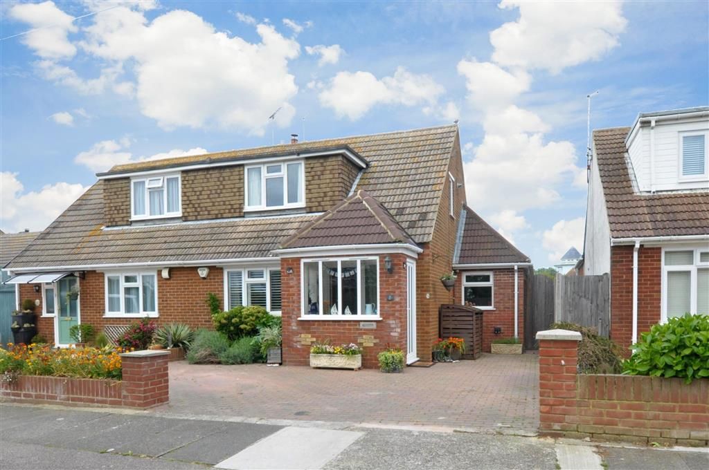 3 bed bungalow for sale in Haven Drive, Herne Bay, Kent CT6 Zoopla