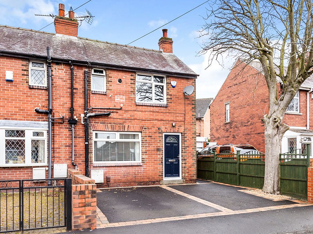 2 bed end terrace house for sale in Watson Street, Morley, Leeds, West
