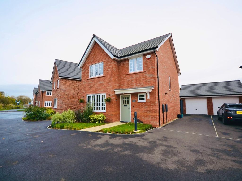 4 bed detached house for sale in Duxford Close, Runcorn WA7 Zoopla