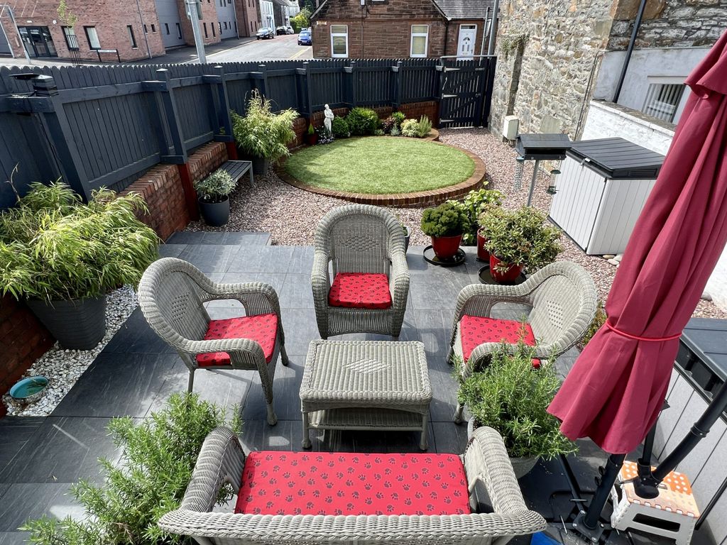 2 bed end terrace house for sale in Queen Street, Castle Douglas DG7, £