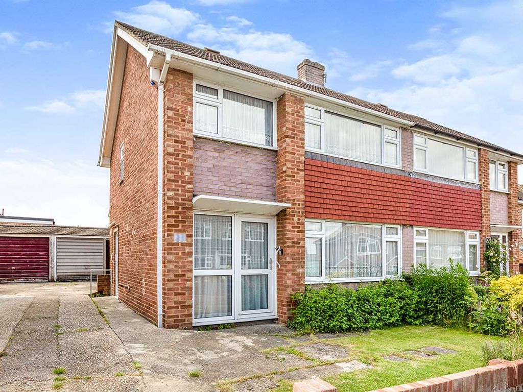 3 bed semidetached house for sale in St. Francis Avenue, Gravesend