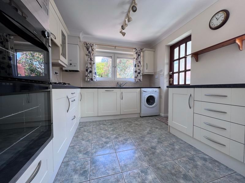 3 bed detached bungalow for sale in Bede Burn View, Jarrow NE32 Zoopla