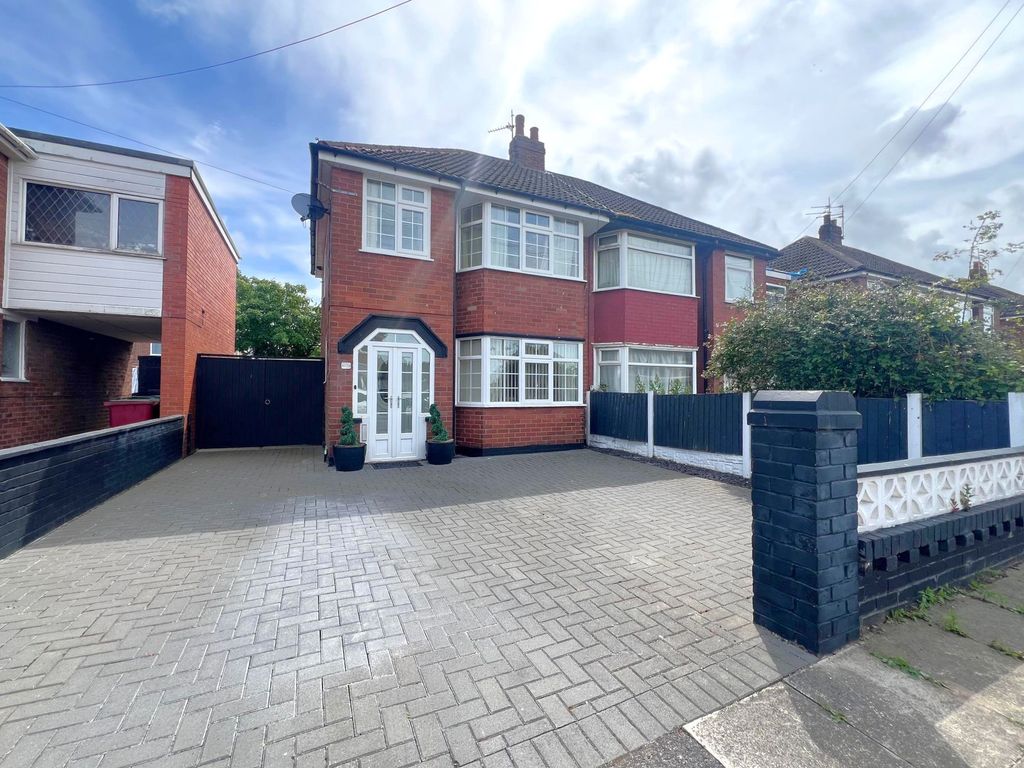3 bed semidetached house for sale in Rossington Avenue, Bispham FY2, £