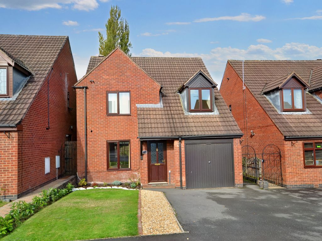 4 bed detached house for sale in Fishers Lock, Newport TF10 Zoopla