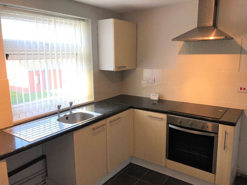 2 bed flat to rent in Lindens, Ashurst, Skelmersdale WN8 Zoopla