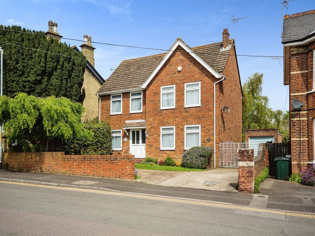 3 bed detached house for sale in Albert Road, Ashford TN24 Zoopla