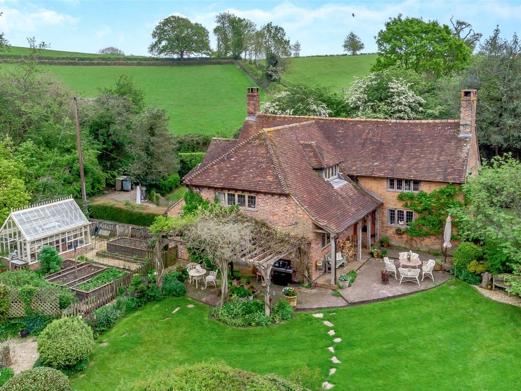 4 bed detached house for sale in Cox's Lane, Midgham, Reading