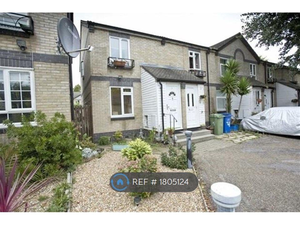 Room to rent in Radley Court, London SE16, £980 pcm Zoopla