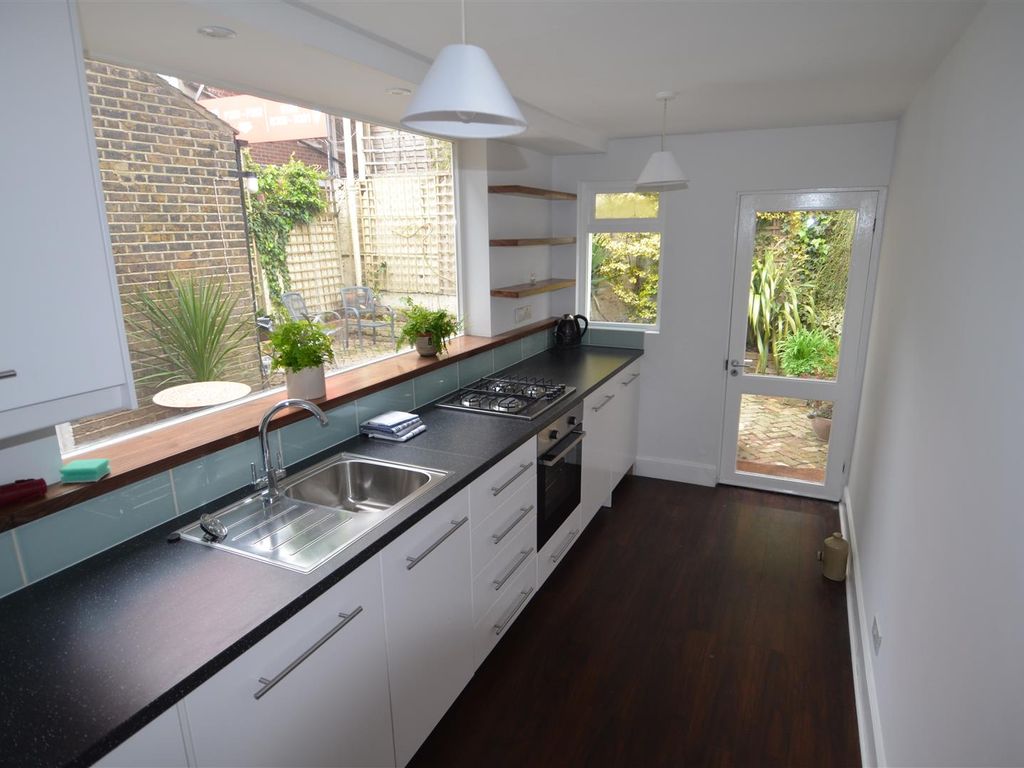 3 bed terraced house for sale in Braemar Road, Brentford TW8 Zoopla