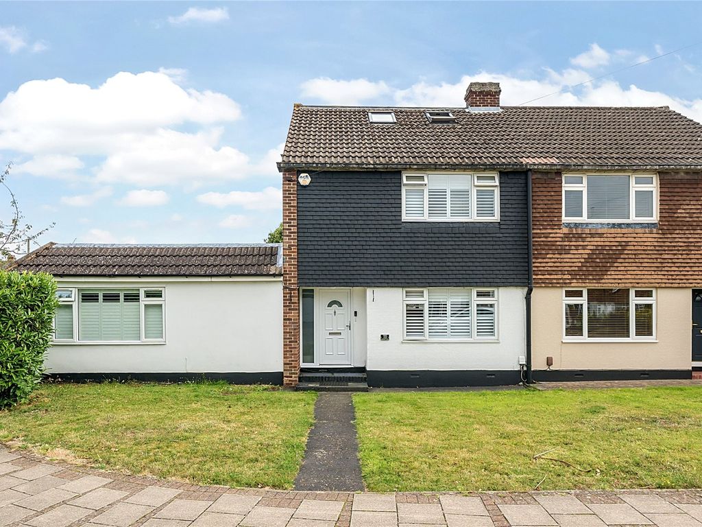5 bed semidetached house for sale in Barham Close, Bromley BR2 Zoopla