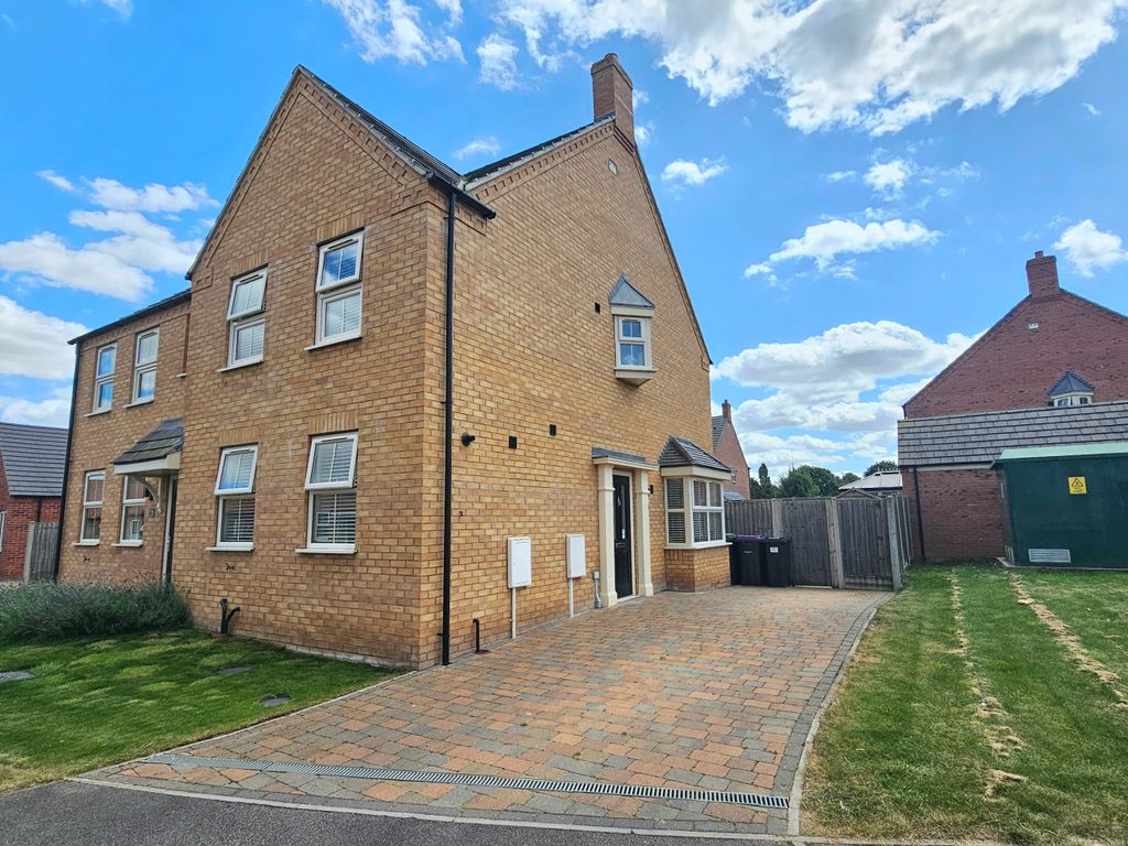 2 bed semidetached house for sale in Dickinson Road, Heckington NG34