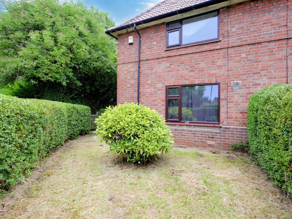 2 bed property for sale in Enderby Square, Beeston, Nottingham NG9 Zoopla