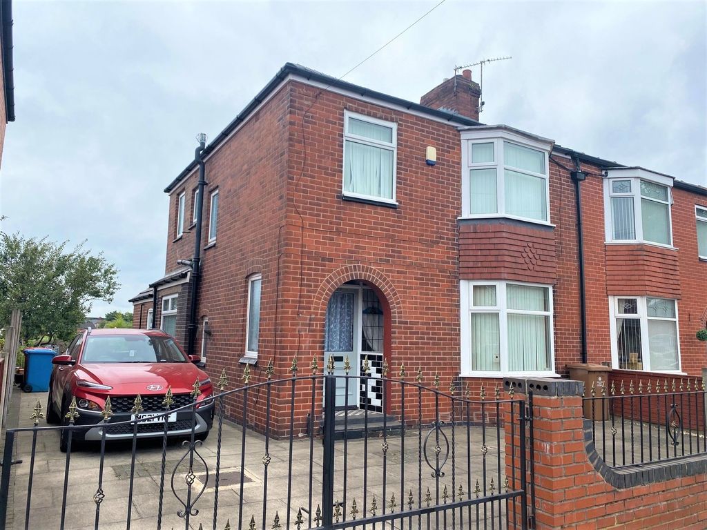 3 bed semidetached house for sale in Orient Road, Salford M6 Zoopla