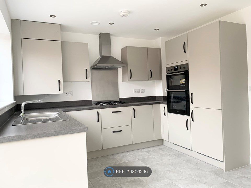 3 bed end terrace house to rent in Amersham Street, Salford M5, £1,650