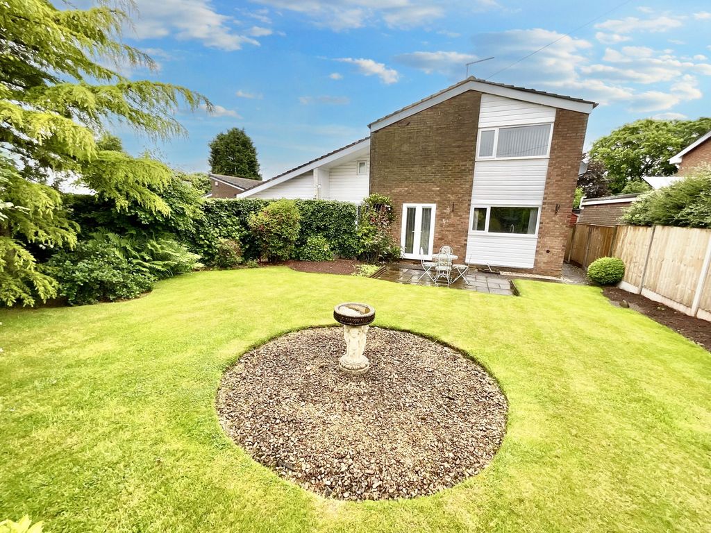 4 bed detached house for sale in Sovereign Lane, Ashley TF9, £480,000