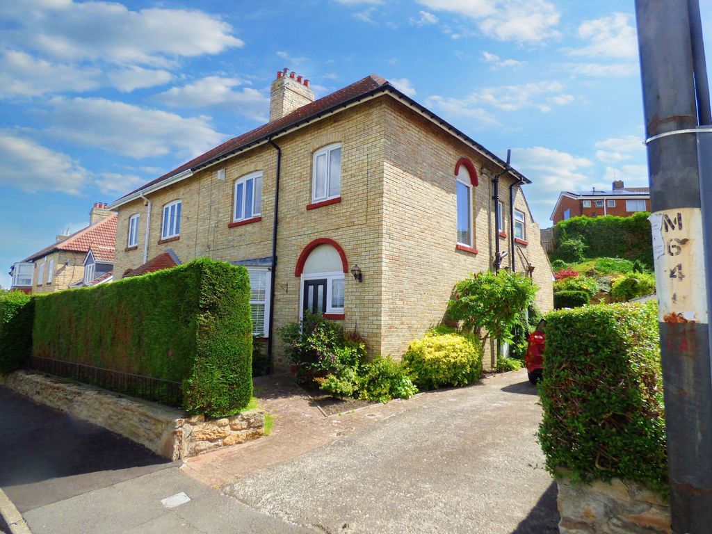 3 bed semidetached house for sale in Barlow Lane, BlaydonOnTyne NE21