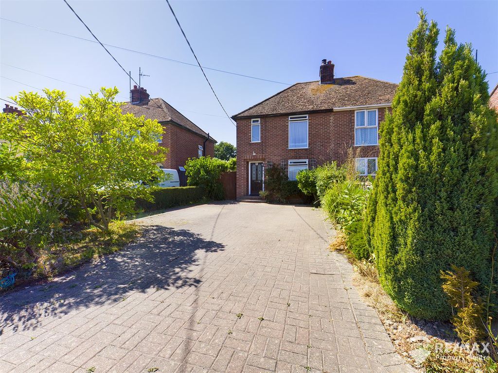 3 bed semidetached house for sale in Clacton Road, Wix, Manningtree CO11 Zoopla