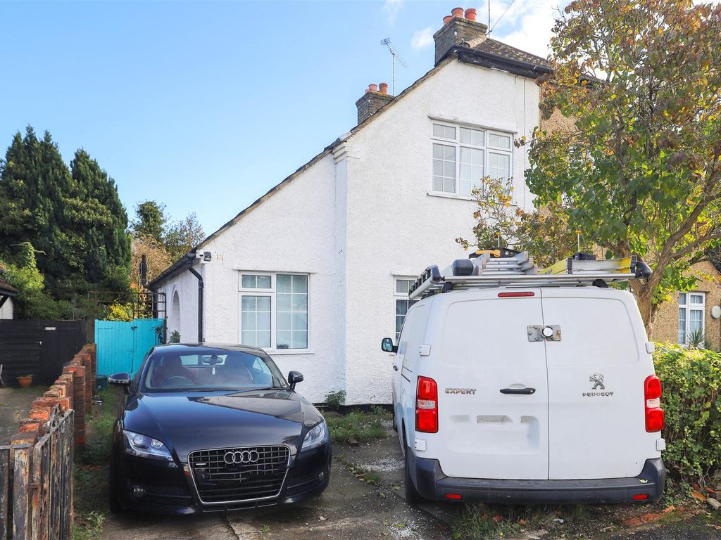 3 bed semidetached house for sale in Lonsdale Close, Hillingdon UB8, £500,000 Zoopla