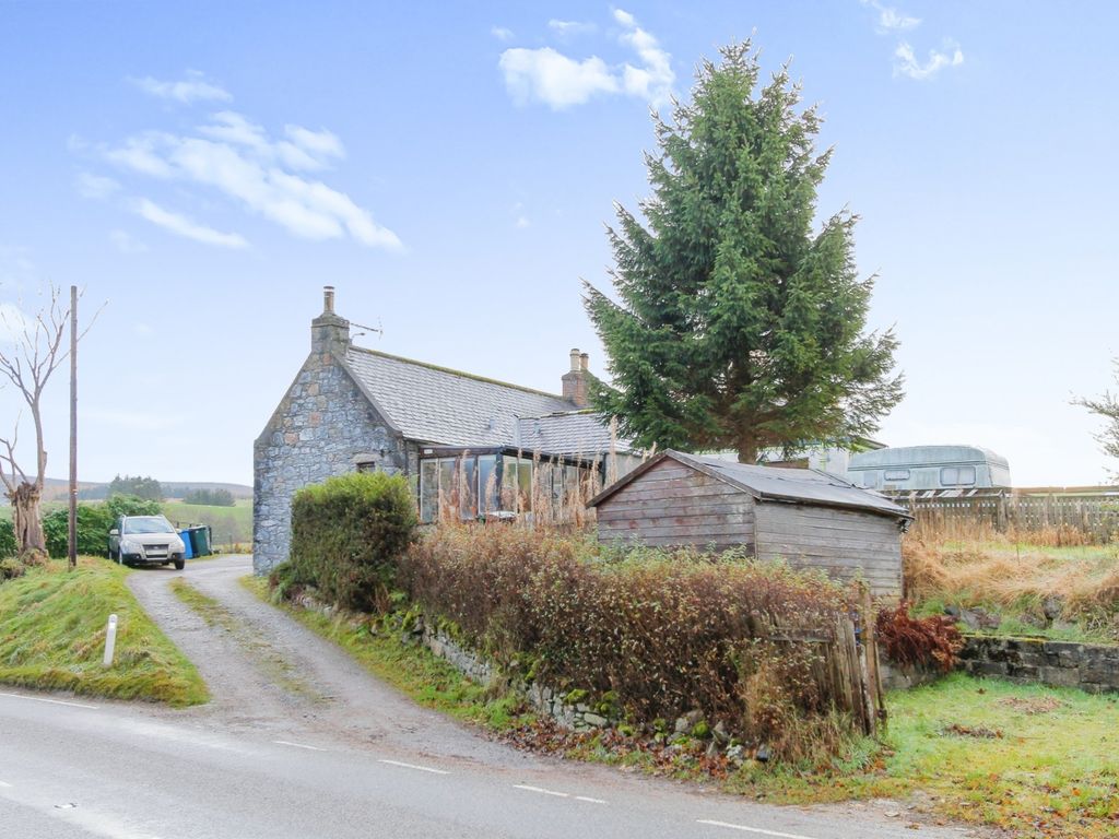 3 bed semidetached house for sale in Dufftown, Keith AB55, £159,000