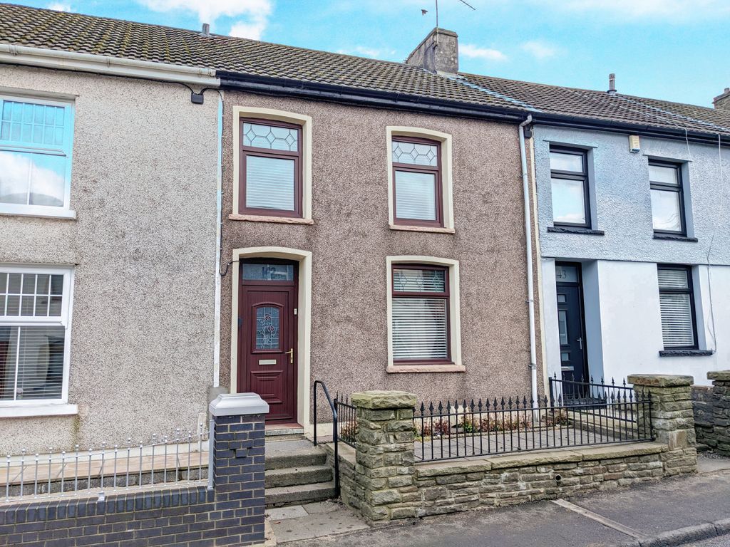 3 bed terraced house for sale in 142 Trebanog Road, Trebanog