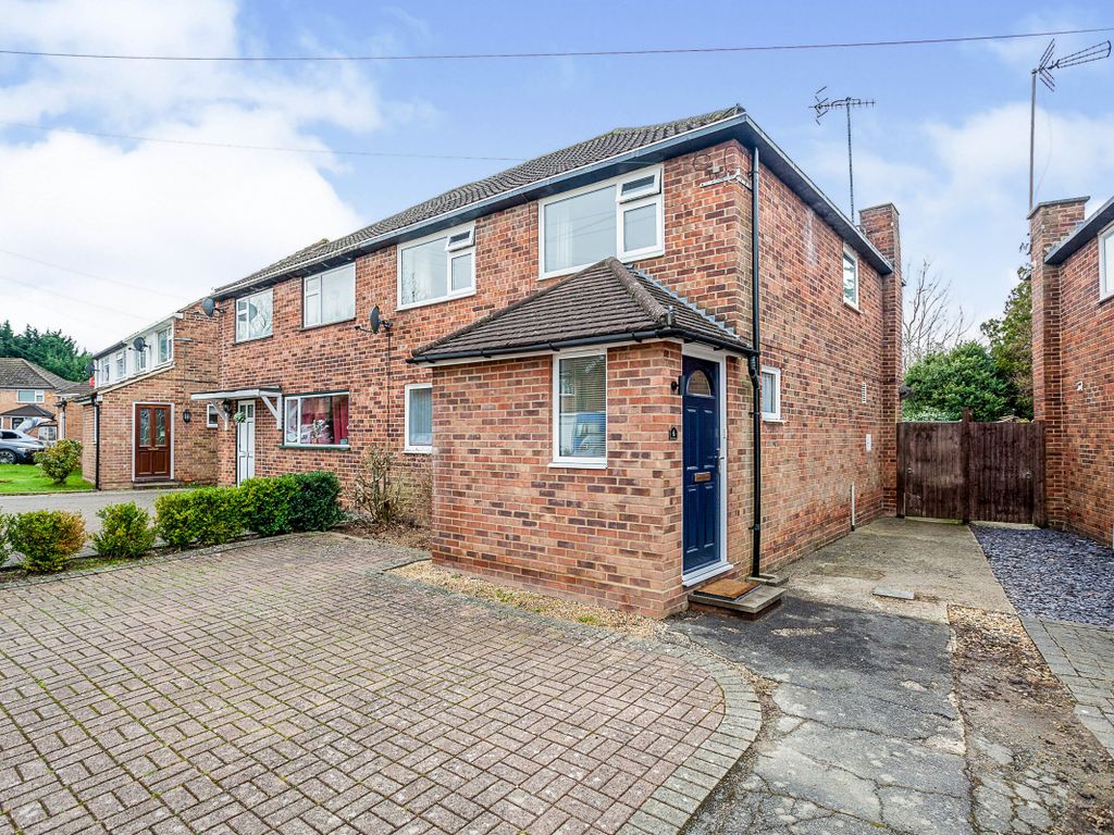 Belloc Close, Crawley, West Sussex RH10  