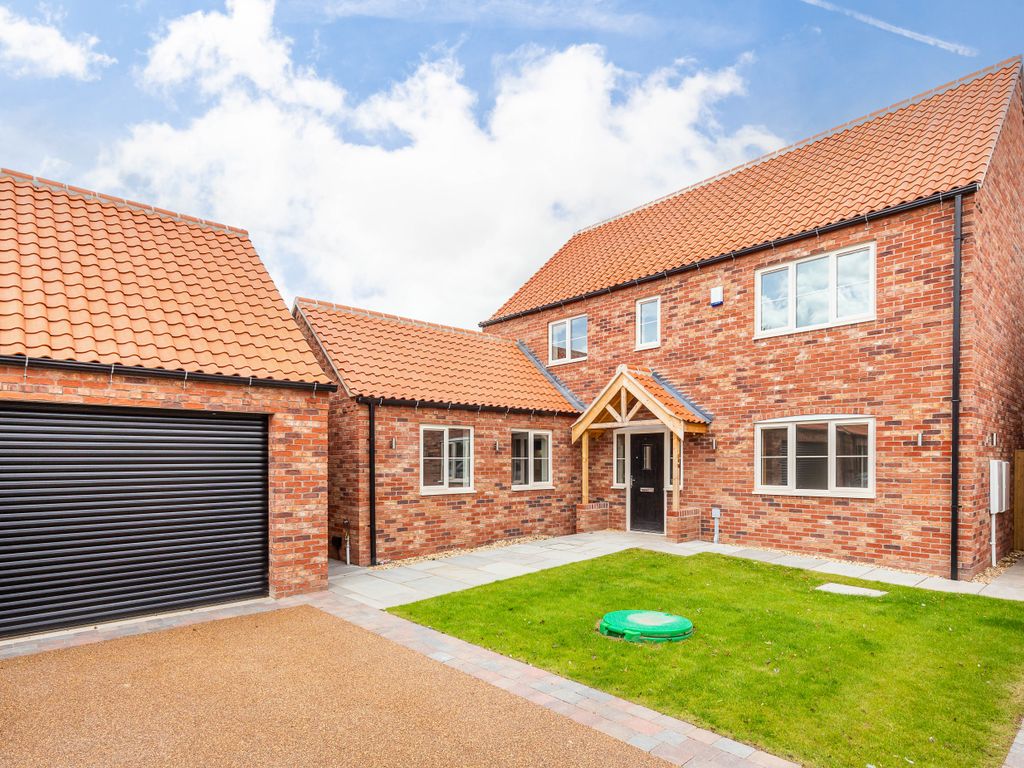 4 bed detached house for sale in Plot 3 Idle Court, Thorpe Road