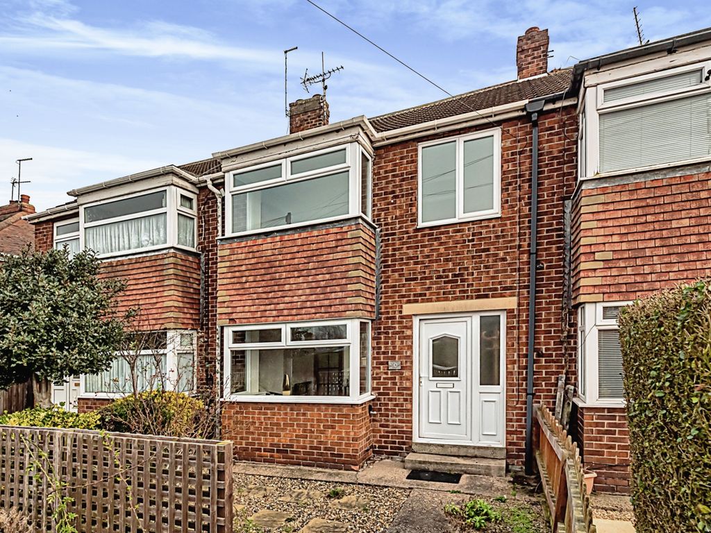 3 bed terraced house for sale in Welwyn Park Drive, Hull, East