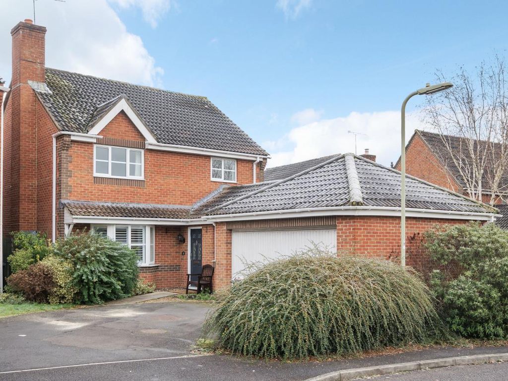 4 bed detached house for sale in Wood End Way, Knightwood Park