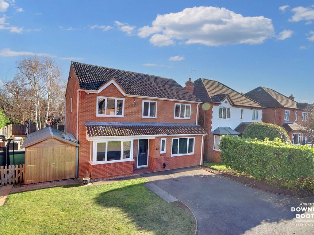 4 bed detached house for sale in Kestrel Close, Whittington, Lichfield