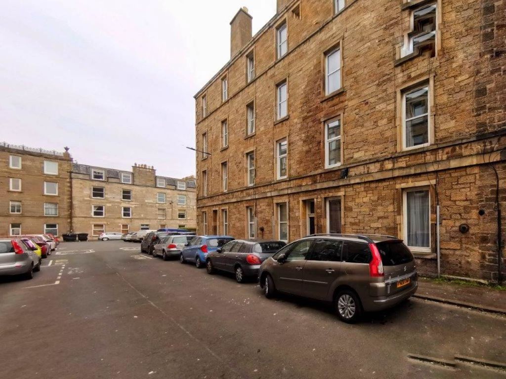 1 bed detached house to rent in Ramsay Place, Edinburgh EH15, £850 pcm Zoopla