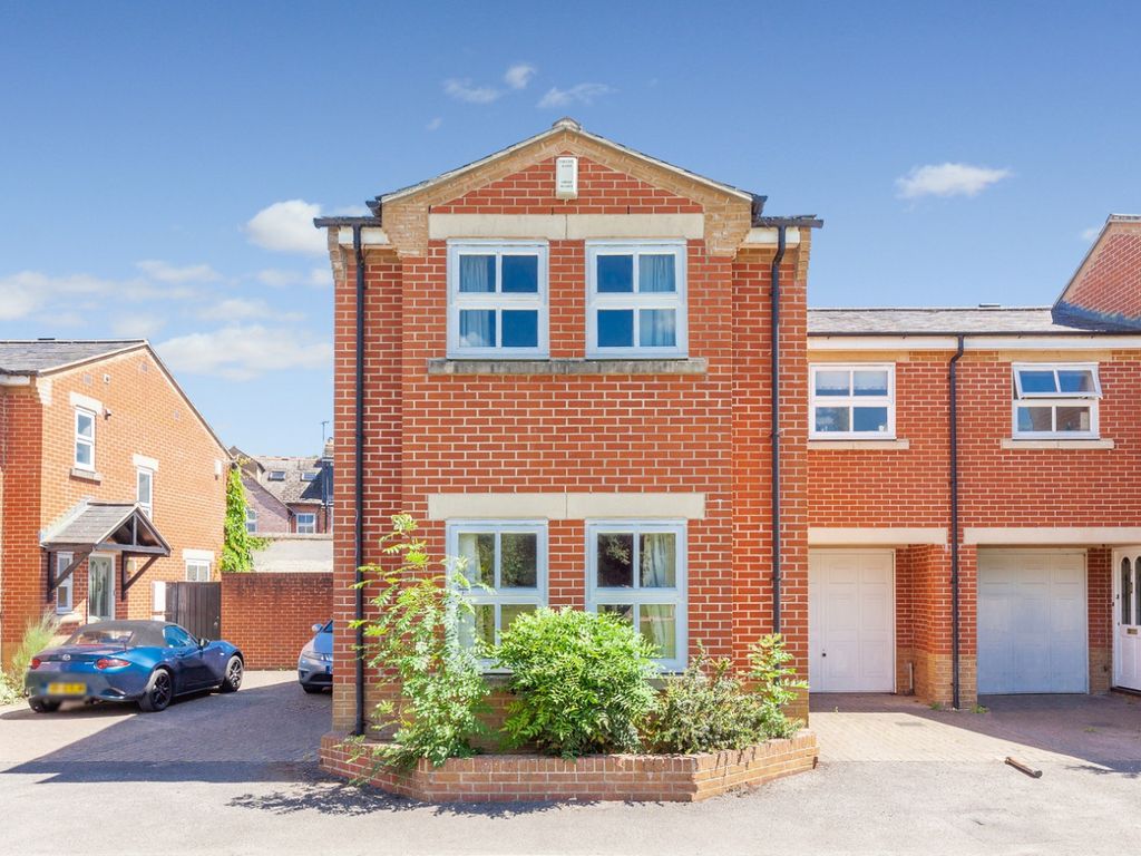 3 bed detached house for sale in Meadow Lane, Oxford OX4, £600,000 Zoopla
