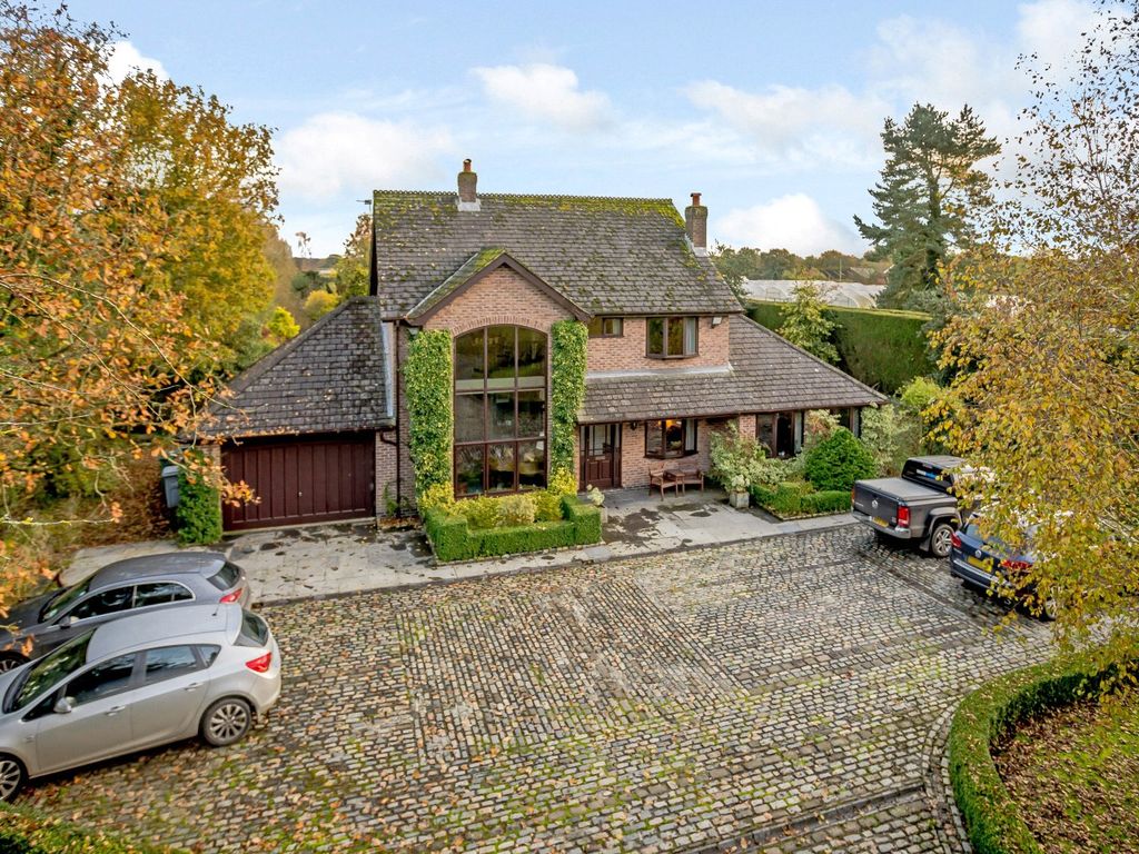 3 bed detached house for sale in Pickmere Lane, Pickmere, Knutsford