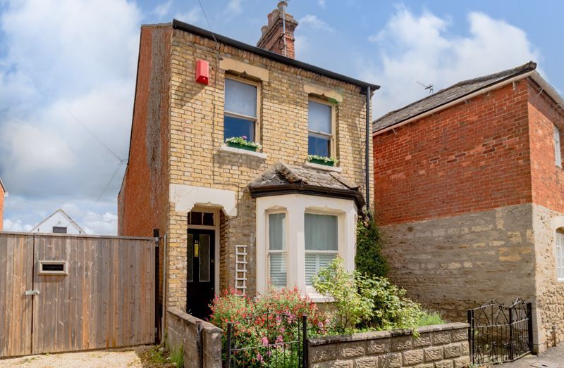 3 bed detached house for sale in Cowley Road, Littlemore, Oxford OX4