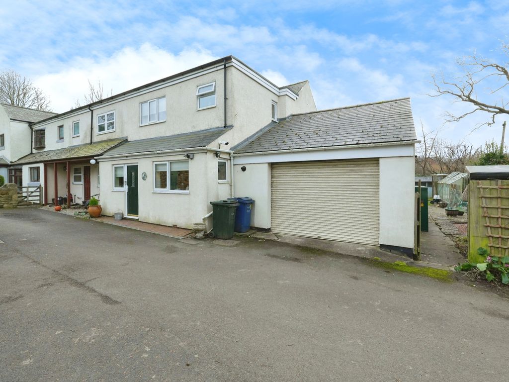 2 bed end terrace house for sale in Whorlton, Newcastle Upon Tyne NE5