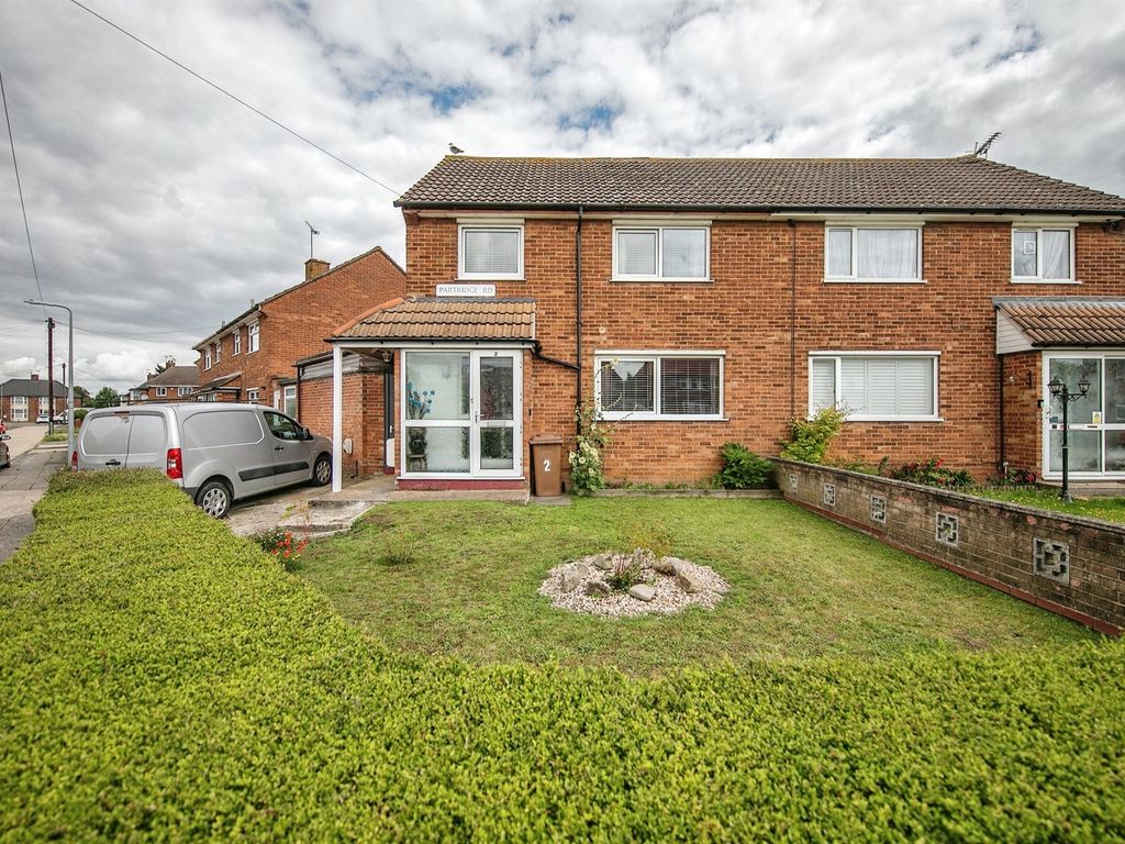 3 bed semidetached house for sale in Partridge Road, Ipswich IP2, £
