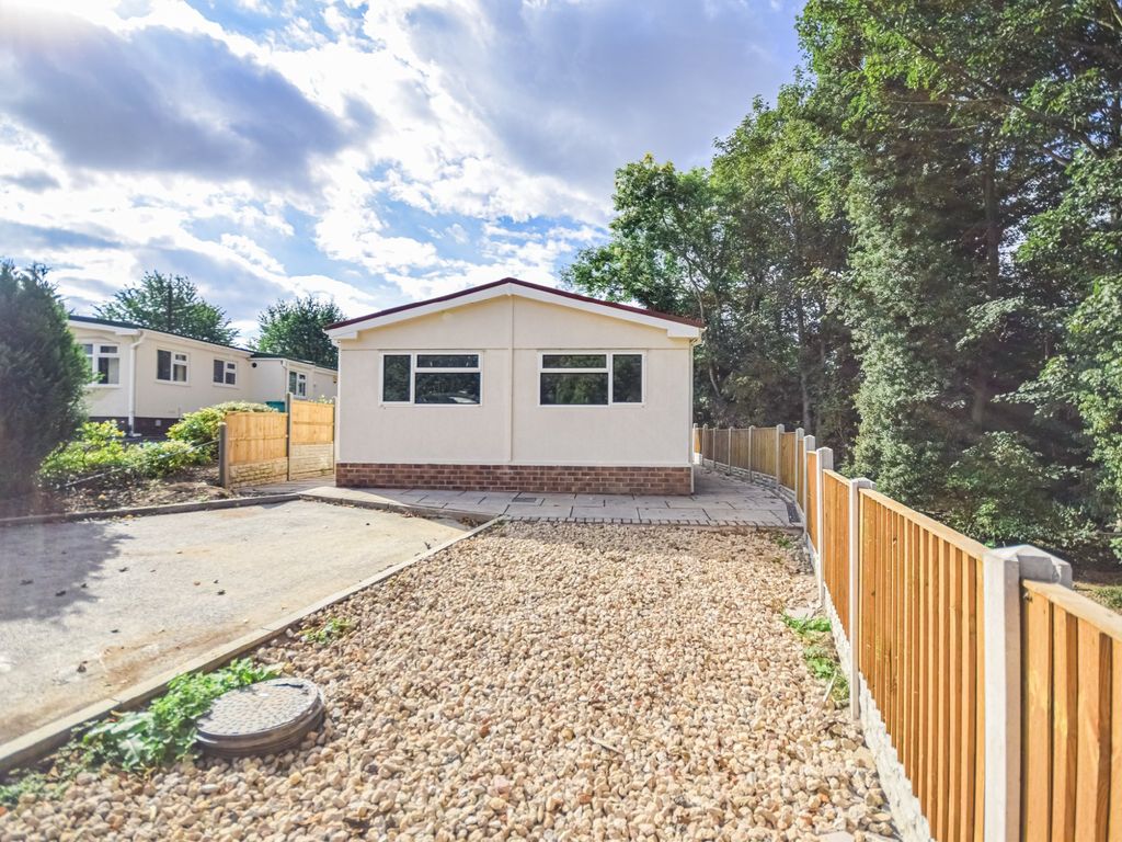 2 bed mobile/park home for sale in West Park Homes, Darrington, Pontefract WF8 Zoopla