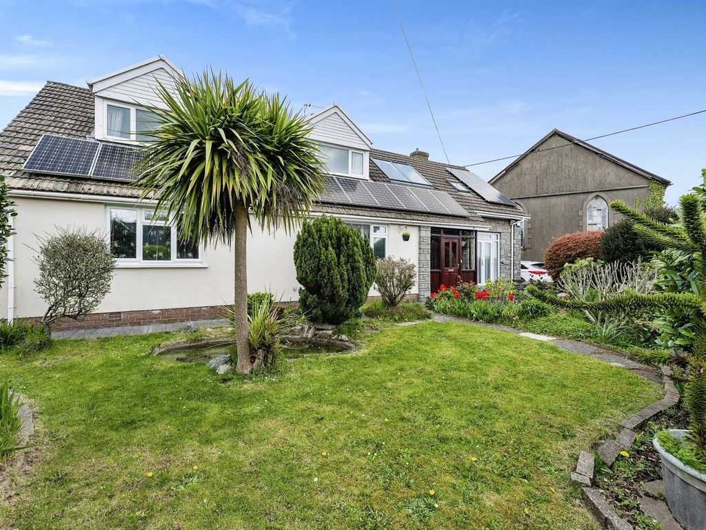 6 bed detached bungalow for sale in High Street, Laleston, Bridgend