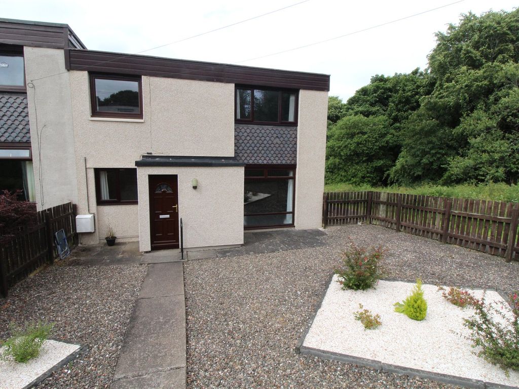 3 bed end terrace house for sale in Lothian Court, Glenrothes, Fife KY6