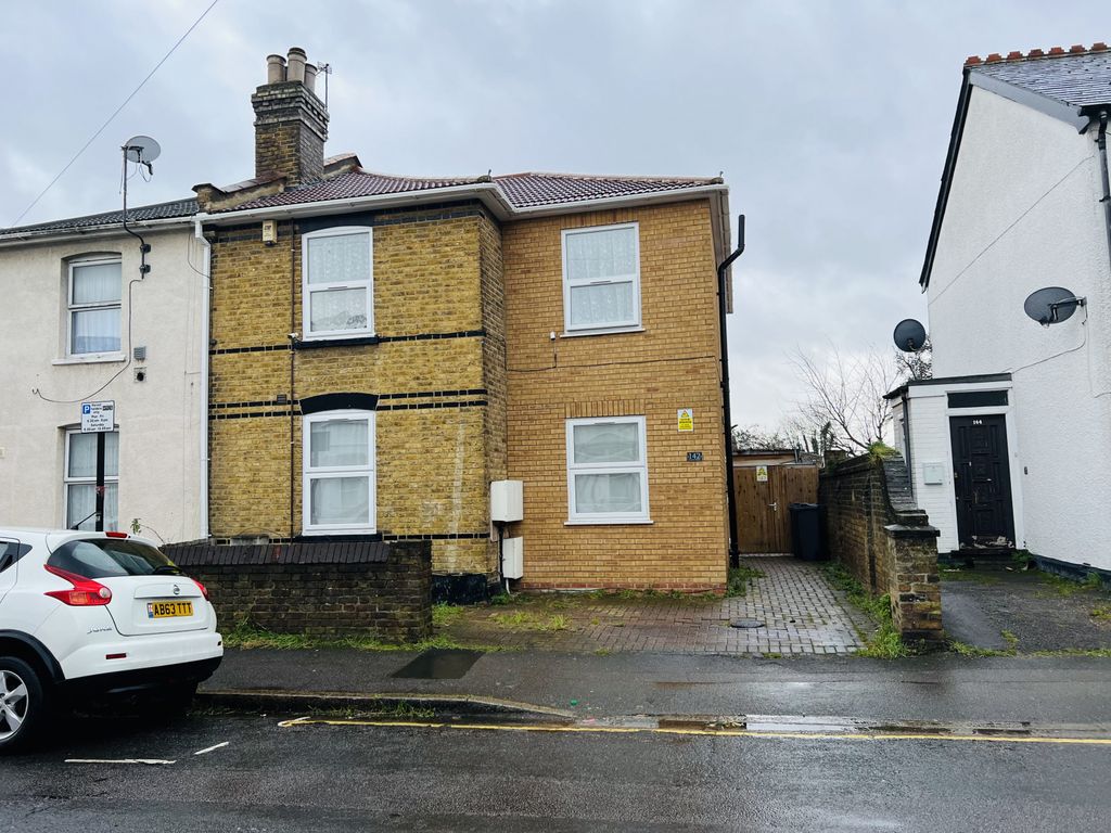 Grove Road Hounslow TW3  