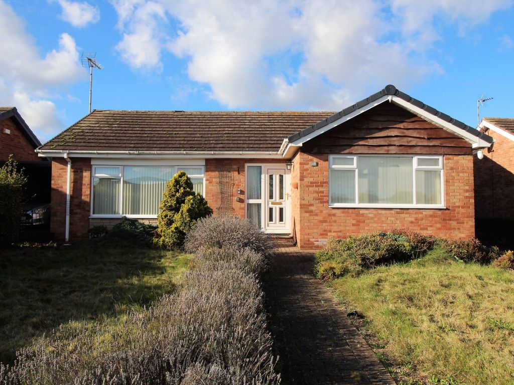 3 bed bungalow for sale in All Hallowes Drive, Tickhill, Doncaster