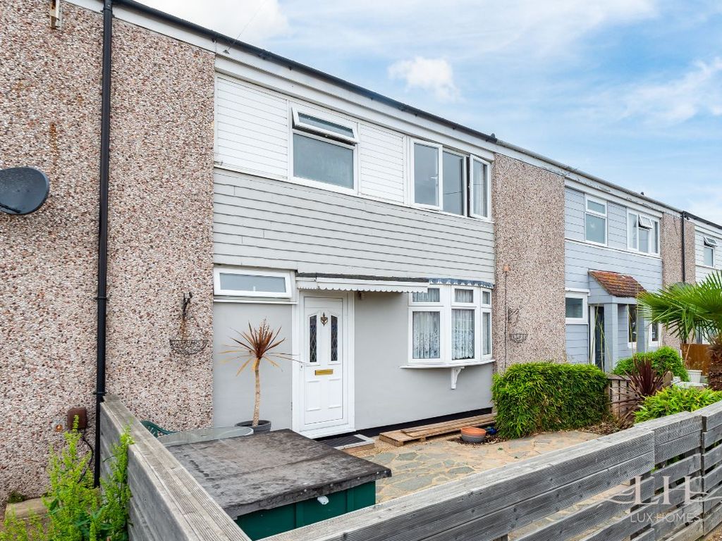 3 bed terraced house for sale in First Avenue, Canvey Island SS8 Zoopla