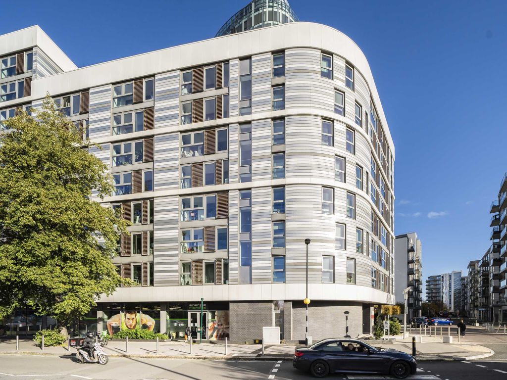 1 bed flat for sale in Ealing Road, Brentford TW8, £350,000 Zoopla