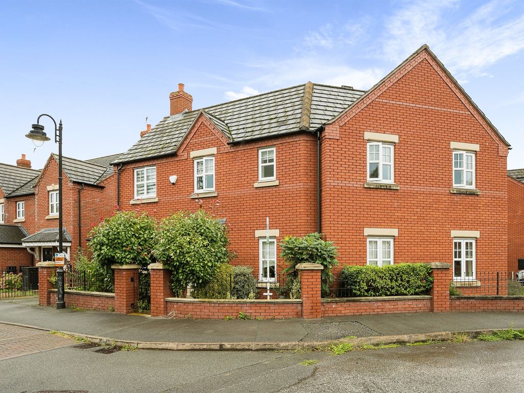 3 bed semidetached house for sale in Ross Avenue, Upton, Chester CH2