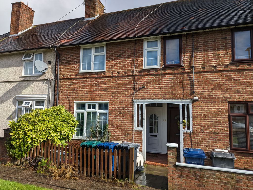 3 bed terraced house to rent in Kirton Walk, Edgware HA8, £2,250 pcm
