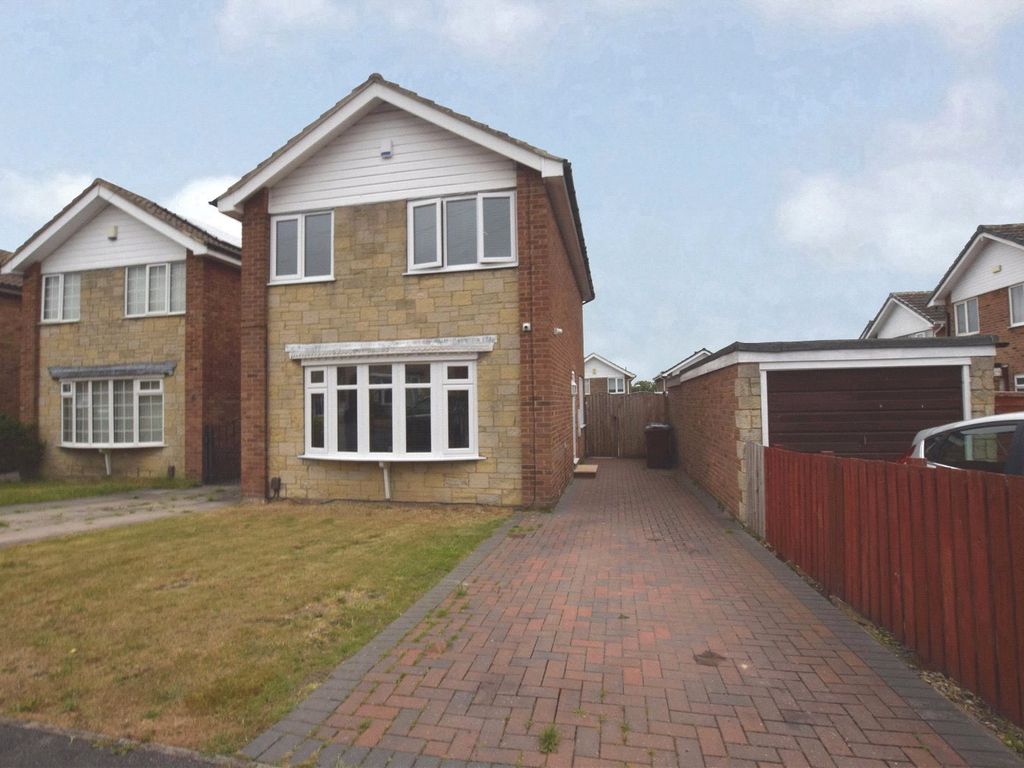 3 bed detached house for sale in Lawns Crescent, Leeds, West Yorkshire